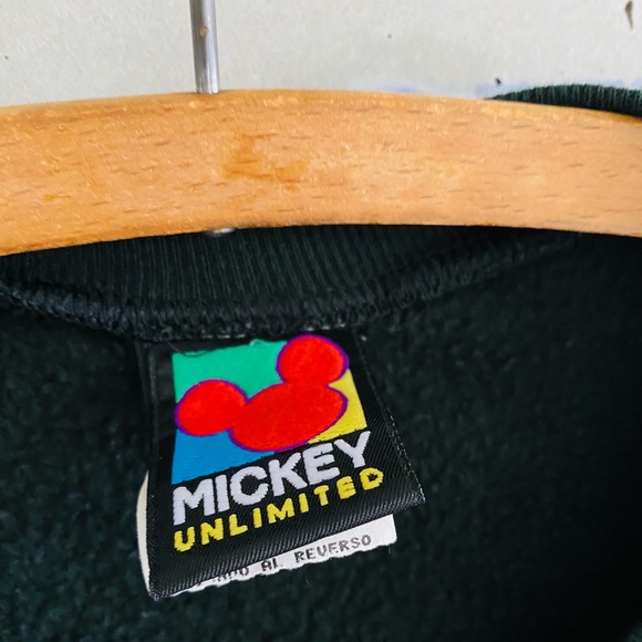 Vintage 90s Mickey Mouse Sweatshirt Medium Black 3/4 sleeve Disney USA Cartoon - Picture 3 of 5